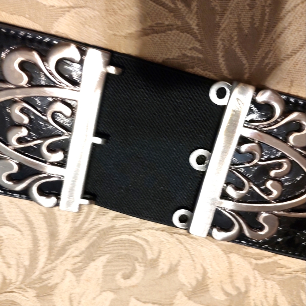 🐈‍⬛🖤🐈‍⬛ Sexy Sultry Elaborate Scrolled Wide Silver & Black Stretch Belt - M/L - Picture 9 of 10